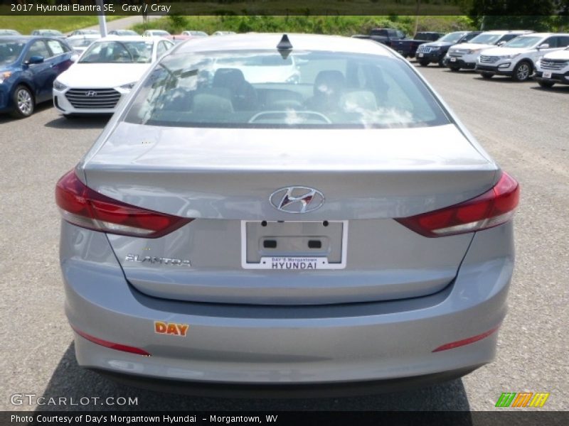 Gray / Gray 2017 Hyundai Elantra SE