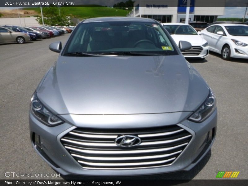 Gray / Gray 2017 Hyundai Elantra SE