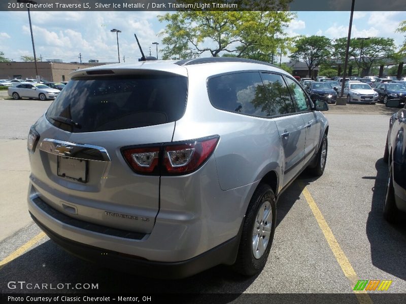 Silver Ice Metallic / Dark Titanium/Light Titanium 2016 Chevrolet Traverse LS
