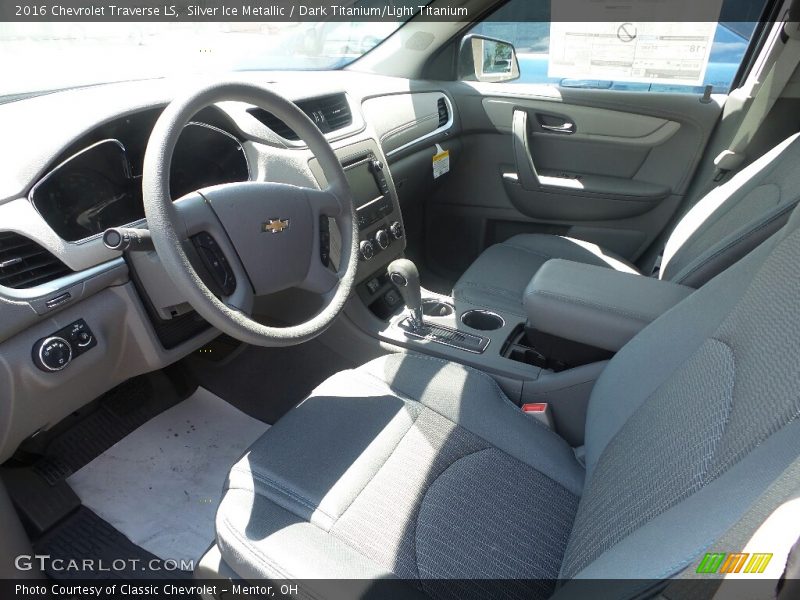 Silver Ice Metallic / Dark Titanium/Light Titanium 2016 Chevrolet Traverse LS