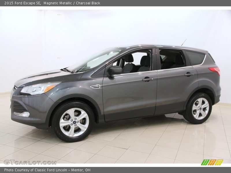 Magnetic Metallic / Charcoal Black 2015 Ford Escape SE