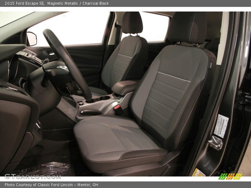 Magnetic Metallic / Charcoal Black 2015 Ford Escape SE