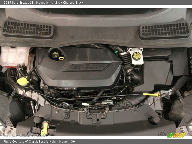 Magnetic Metallic / Charcoal Black 2015 Ford Escape SE