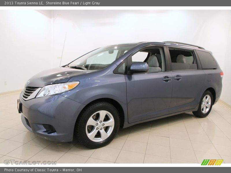 Shoreline Blue Pearl / Light Gray 2013 Toyota Sienna LE