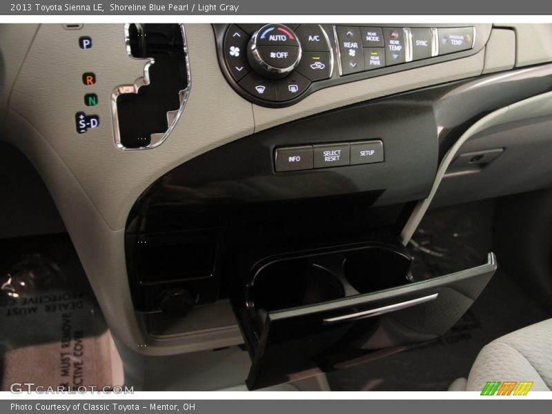Shoreline Blue Pearl / Light Gray 2013 Toyota Sienna LE