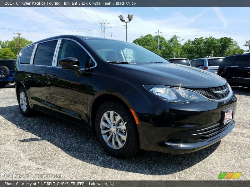 Brilliant Black Crystal Pearl / Black/Alloy 2017 Chrysler Pacifica Touring