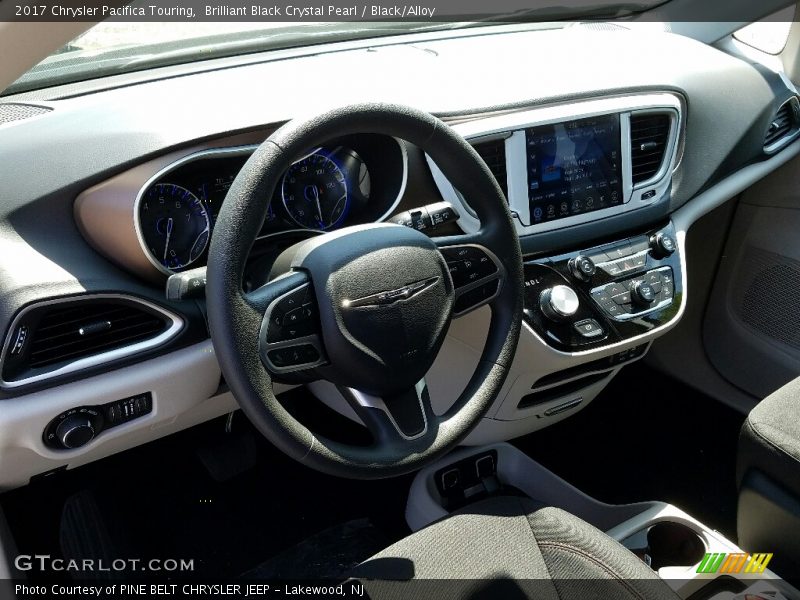 Brilliant Black Crystal Pearl / Black/Alloy 2017 Chrysler Pacifica Touring