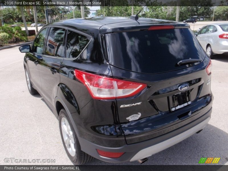 Shadow Black / Medium Light Stone 2016 Ford Escape SE