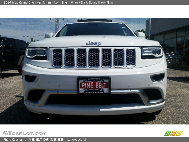 Bright White / Dark Sienna Brown/Black 2016 Jeep Grand Cherokee Summit 4x4