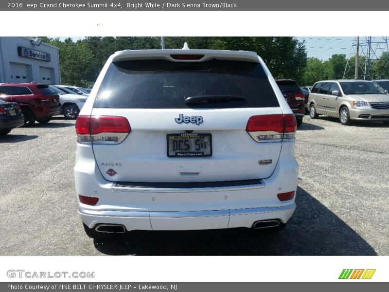 Bright White / Dark Sienna Brown/Black 2016 Jeep Grand Cherokee Summit 4x4