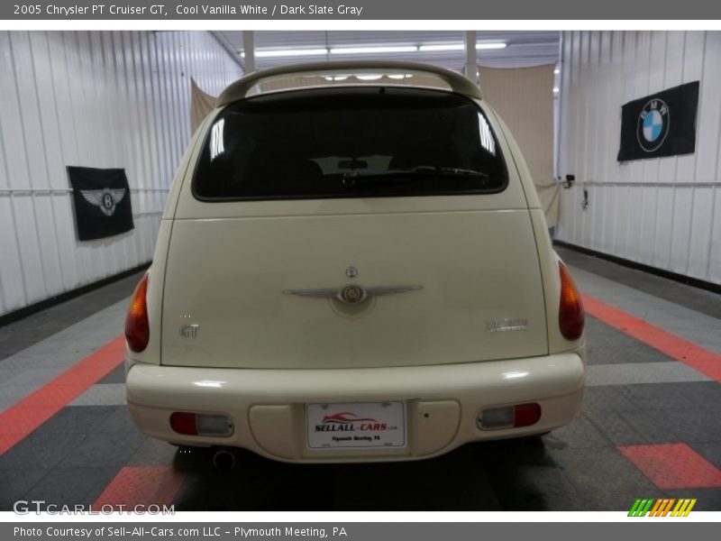 Cool Vanilla White / Dark Slate Gray 2005 Chrysler PT Cruiser GT