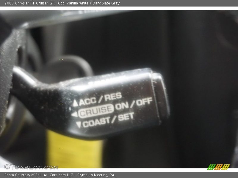 Cool Vanilla White / Dark Slate Gray 2005 Chrysler PT Cruiser GT