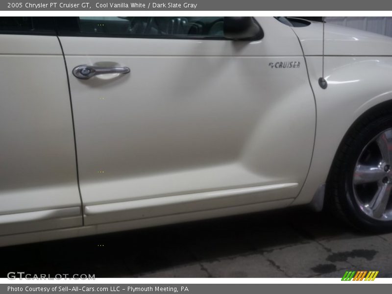 Cool Vanilla White / Dark Slate Gray 2005 Chrysler PT Cruiser GT