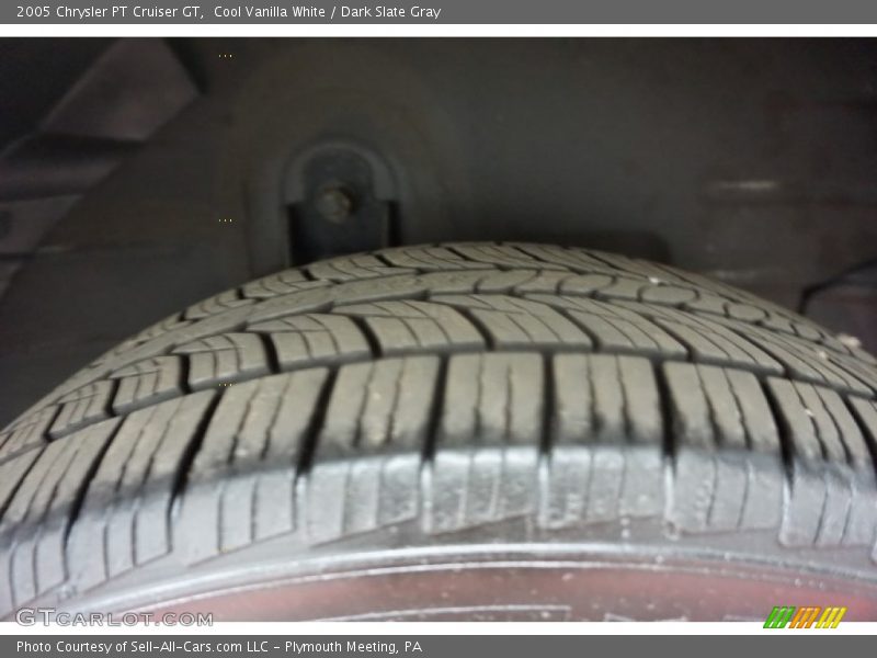 Cool Vanilla White / Dark Slate Gray 2005 Chrysler PT Cruiser GT