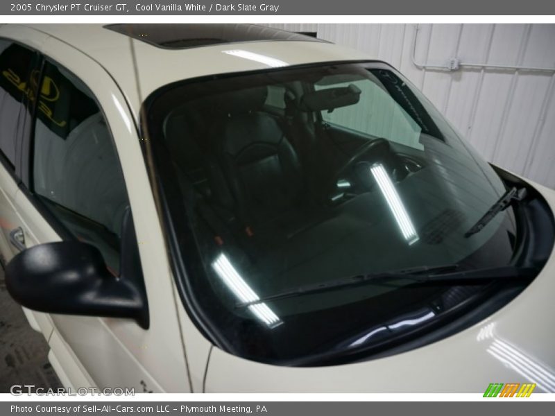 Cool Vanilla White / Dark Slate Gray 2005 Chrysler PT Cruiser GT