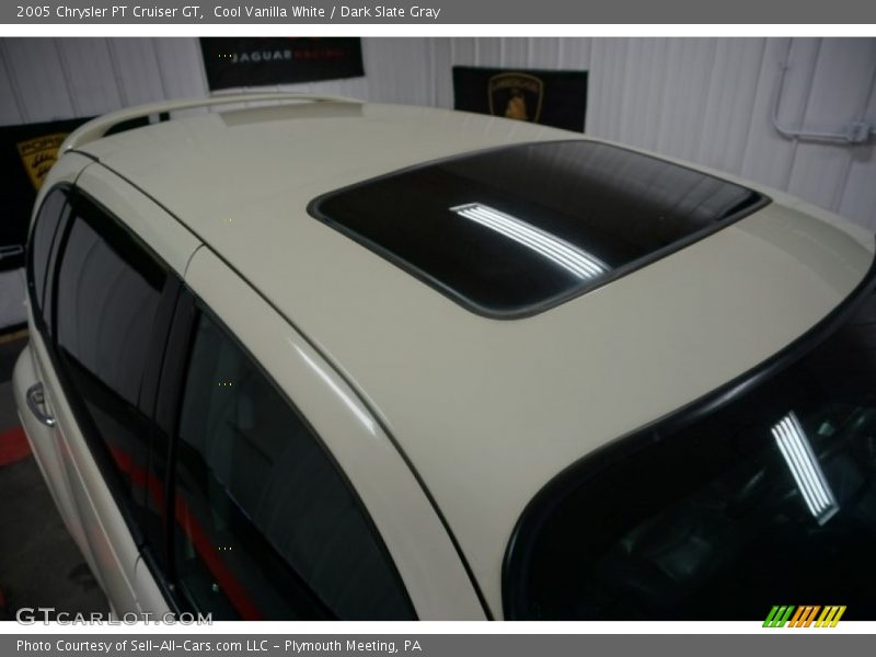 Cool Vanilla White / Dark Slate Gray 2005 Chrysler PT Cruiser GT