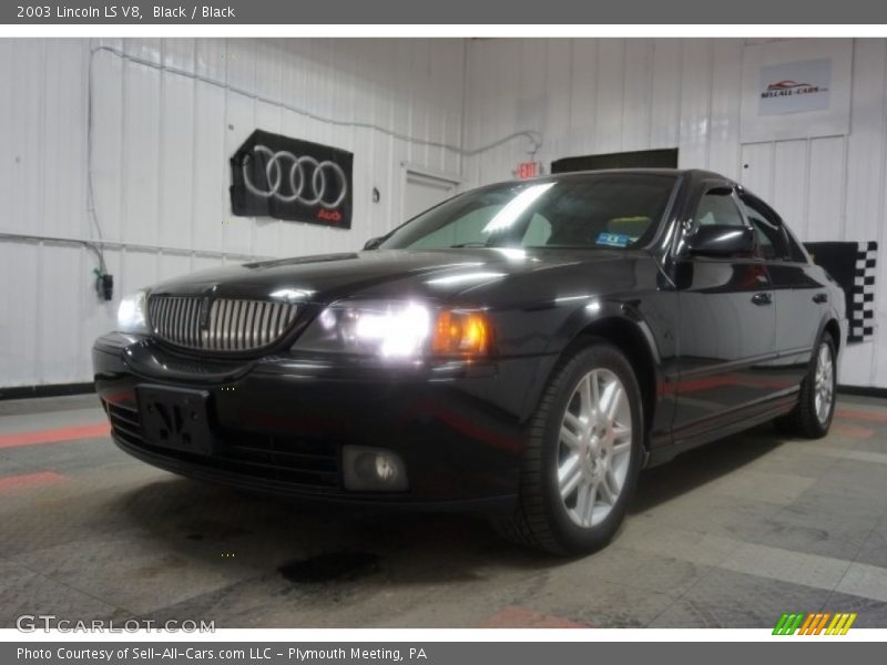 Black / Black 2003 Lincoln LS V8