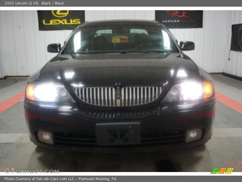 Black / Black 2003 Lincoln LS V8