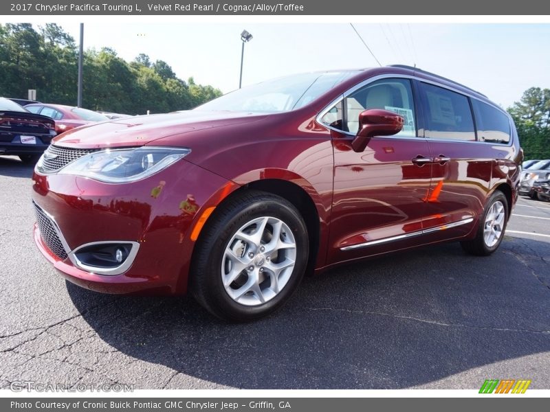 Velvet Red Pearl / Cognac/Alloy/Toffee 2017 Chrysler Pacifica Touring L