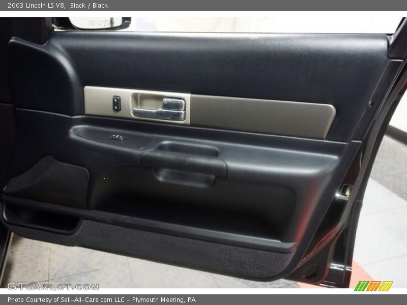 Black / Black 2003 Lincoln LS V8