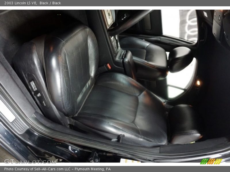 Black / Black 2003 Lincoln LS V8