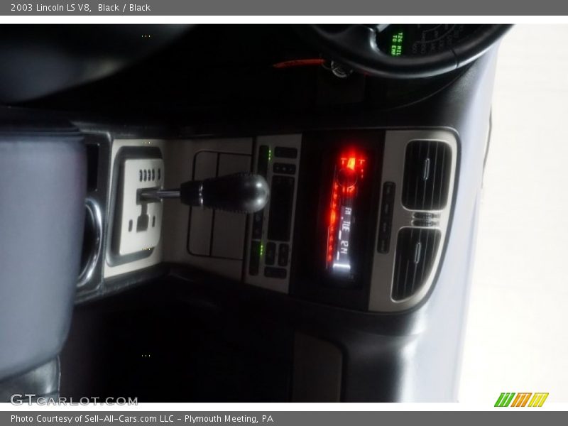 Black / Black 2003 Lincoln LS V8