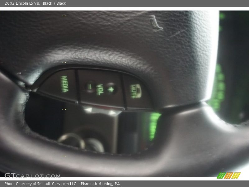Black / Black 2003 Lincoln LS V8