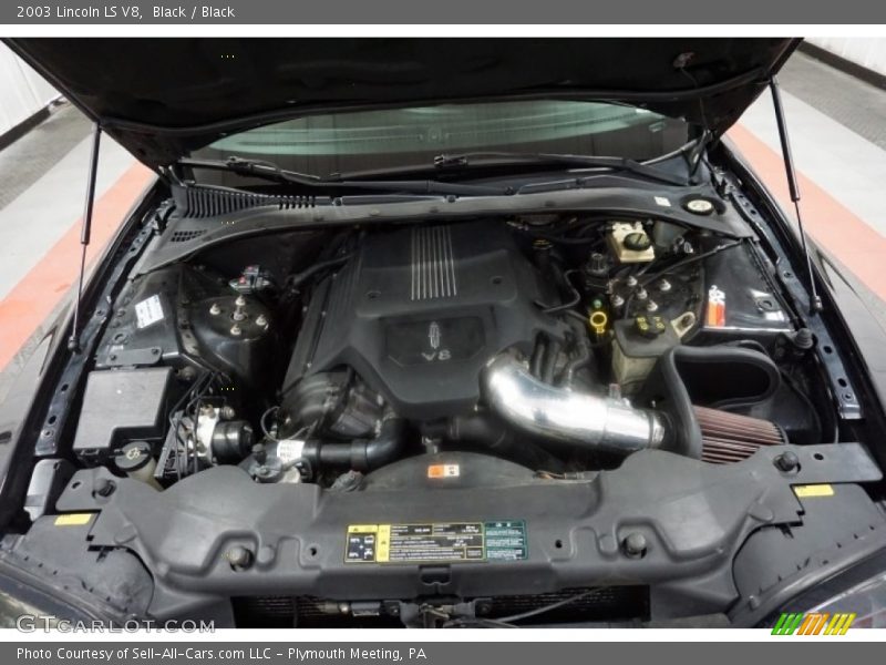 Black / Black 2003 Lincoln LS V8