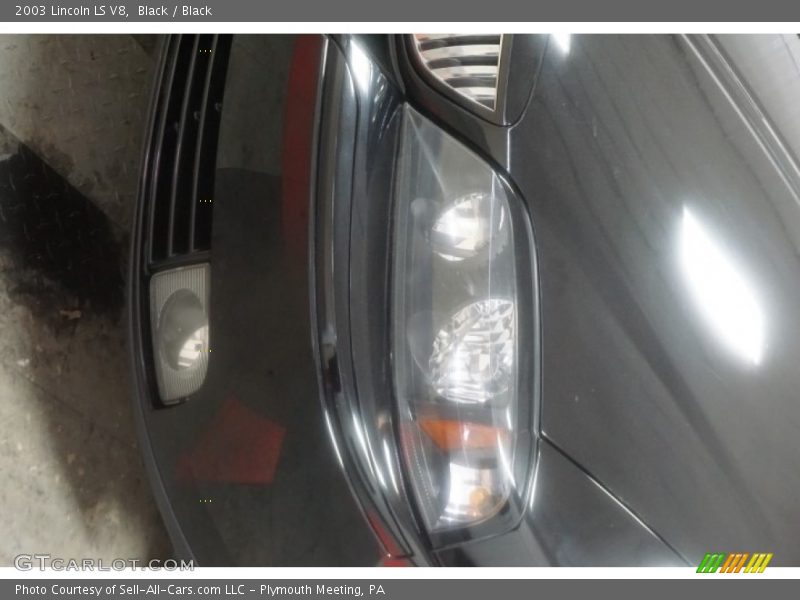 Black / Black 2003 Lincoln LS V8