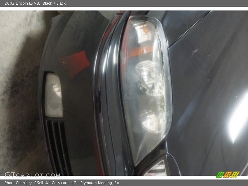 Black / Black 2003 Lincoln LS V8