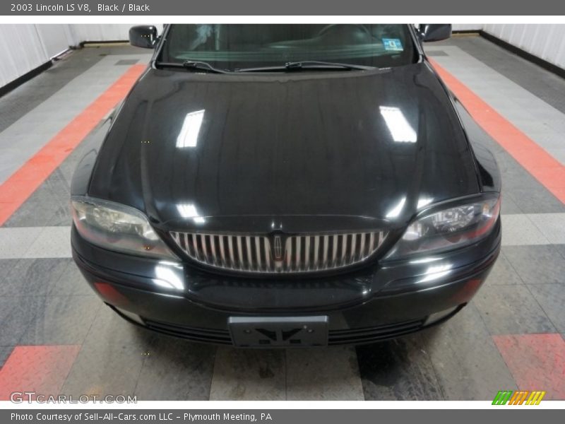 Black / Black 2003 Lincoln LS V8
