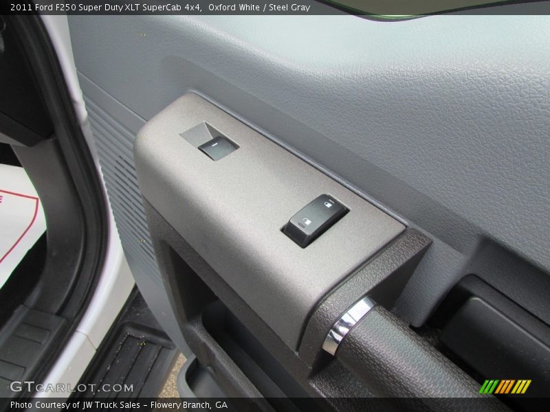 Oxford White / Steel Gray 2011 Ford F250 Super Duty XLT SuperCab 4x4