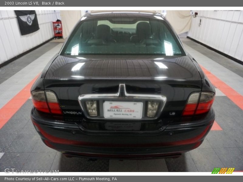 Black / Black 2003 Lincoln LS V8