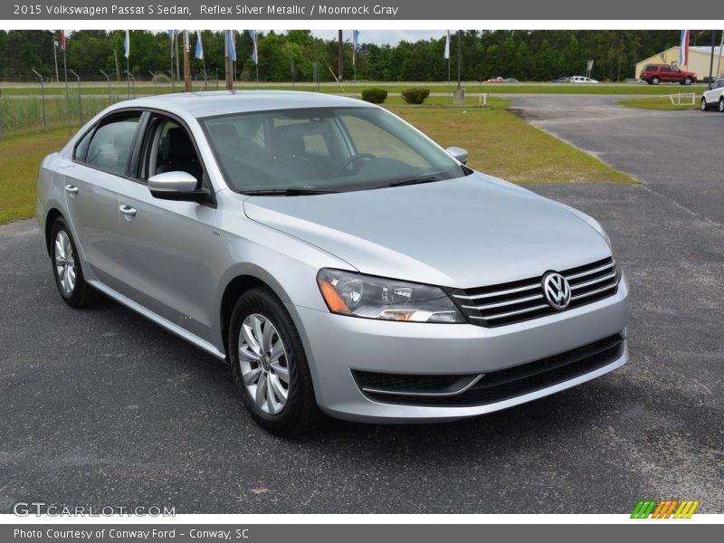 Reflex Silver Metallic / Moonrock Gray 2015 Volkswagen Passat S Sedan