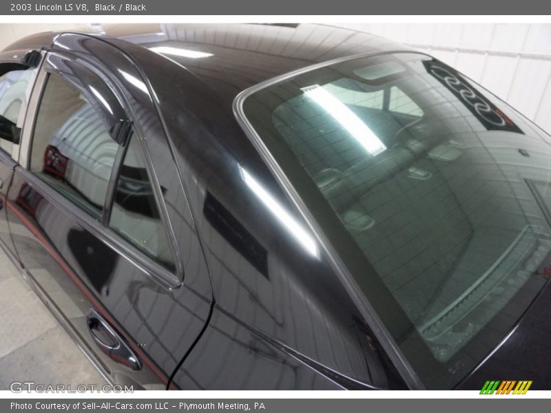 Black / Black 2003 Lincoln LS V8