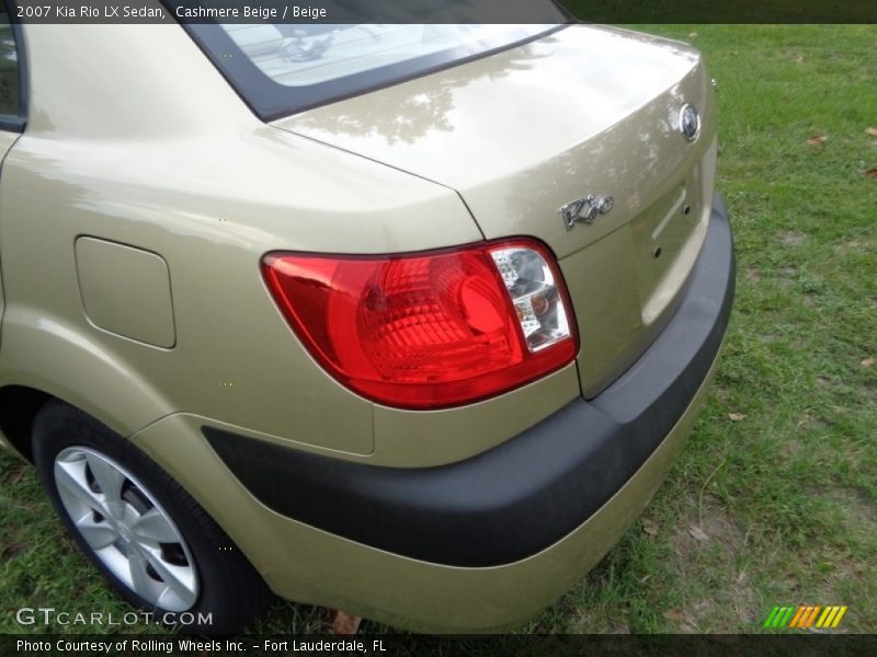 Cashmere Beige / Beige 2007 Kia Rio LX Sedan