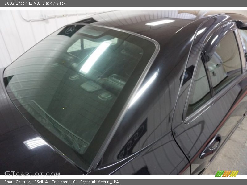 Black / Black 2003 Lincoln LS V8
