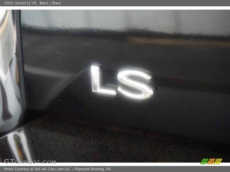 Black / Black 2003 Lincoln LS V8