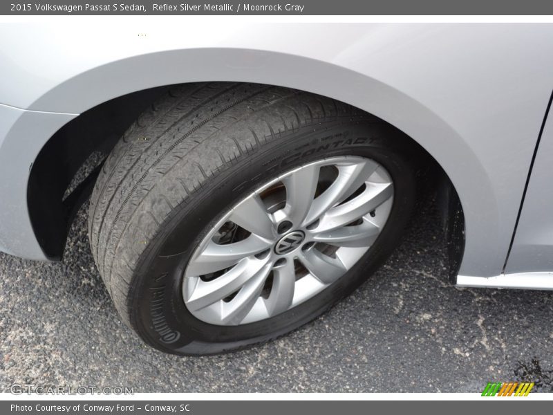 Reflex Silver Metallic / Moonrock Gray 2015 Volkswagen Passat S Sedan