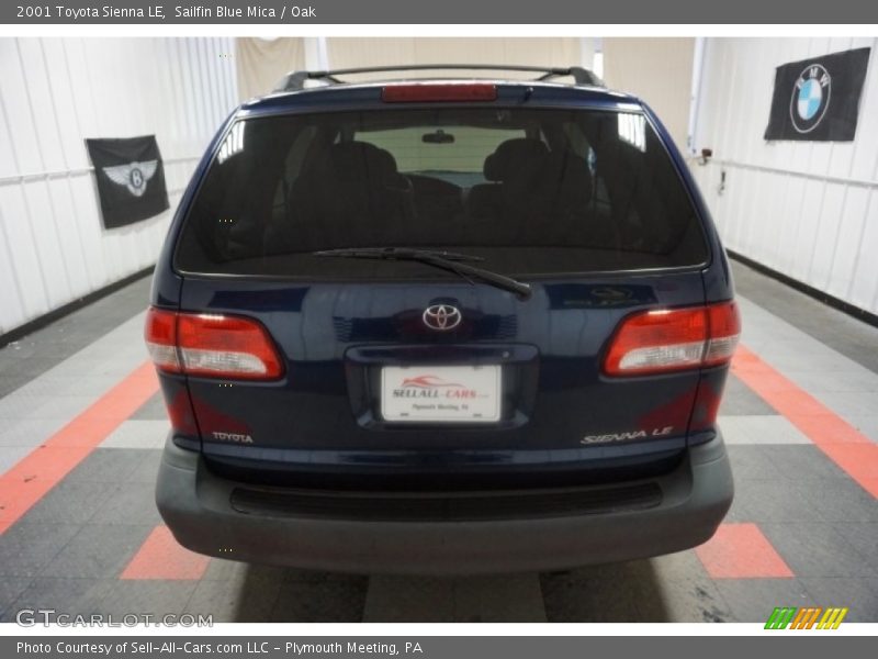 Sailfin Blue Mica / Oak 2001 Toyota Sienna LE