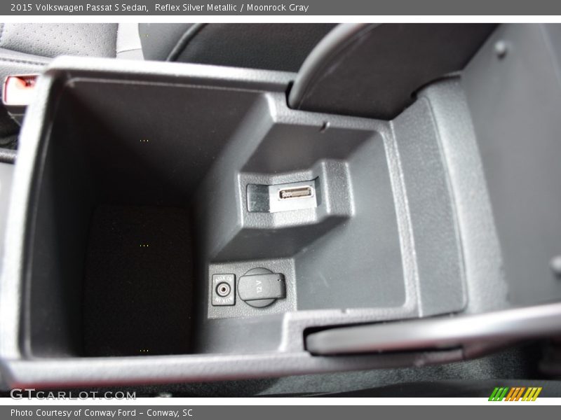 Reflex Silver Metallic / Moonrock Gray 2015 Volkswagen Passat S Sedan