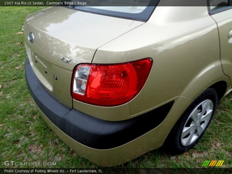 Cashmere Beige / Beige 2007 Kia Rio LX Sedan