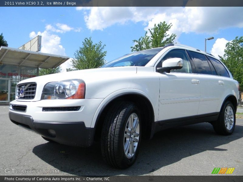 Ice White / Beige 2011 Volvo XC90 3.2