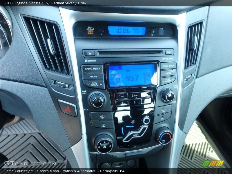 Radiant Silver / Gray 2013 Hyundai Sonata GLS