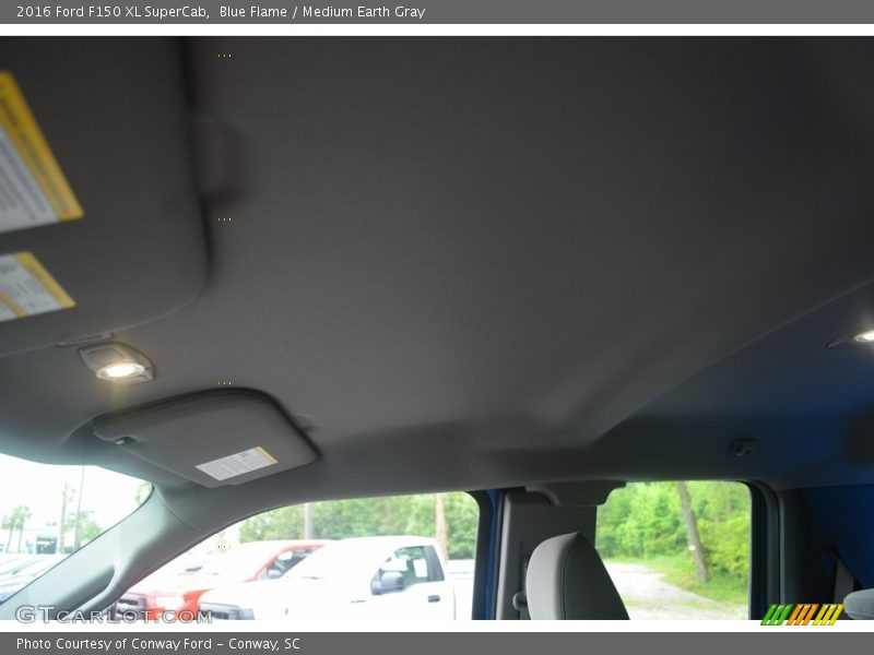 Blue Flame / Medium Earth Gray 2016 Ford F150 XL SuperCab