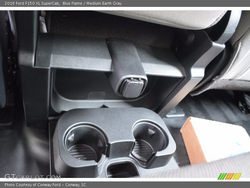 Blue Flame / Medium Earth Gray 2016 Ford F150 XL SuperCab