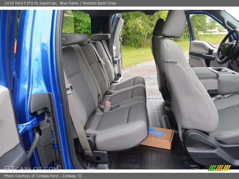 Blue Flame / Medium Earth Gray 2016 Ford F150 XL SuperCab