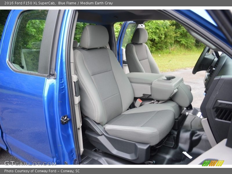 Blue Flame / Medium Earth Gray 2016 Ford F150 XL SuperCab