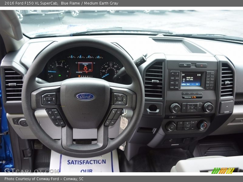 Blue Flame / Medium Earth Gray 2016 Ford F150 XL SuperCab