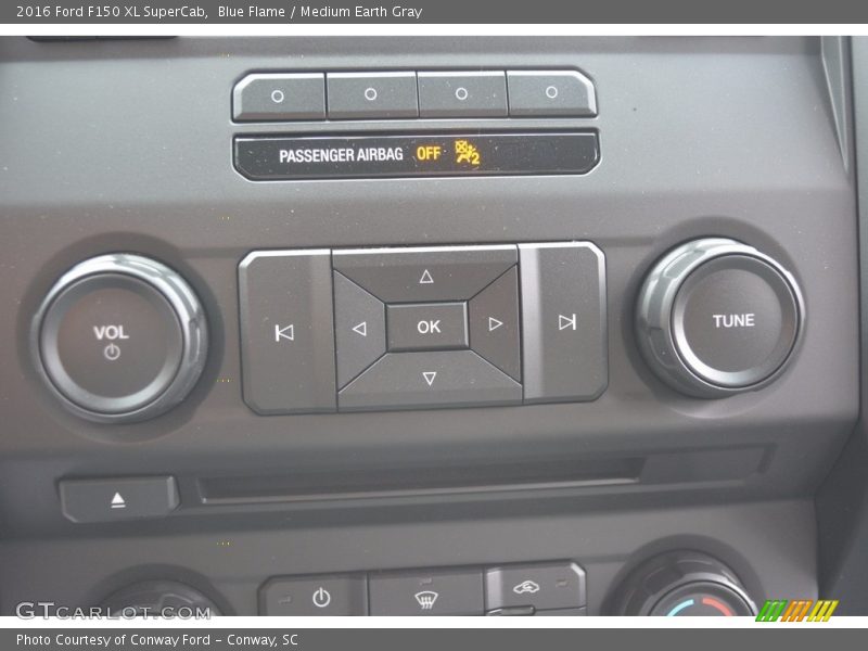 Blue Flame / Medium Earth Gray 2016 Ford F150 XL SuperCab